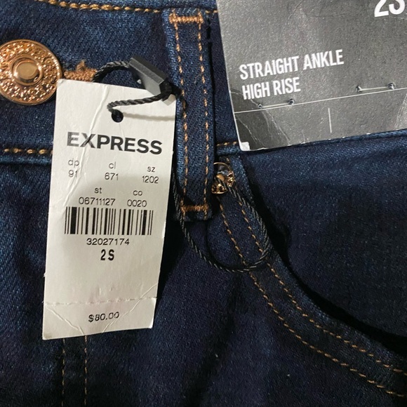Express Ladies Straight Ankle High Rise Dark Wash Jeans NWT Size 2S - Picture 2 of 3